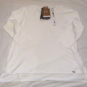 Tahari; 1x; white